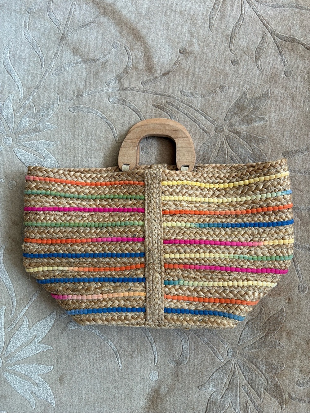 NWT, Anthropologie Antik Kraft Tuhi Colorful Jute Rainbow Tote w/ Wooden Handels - Picture 7 of 16